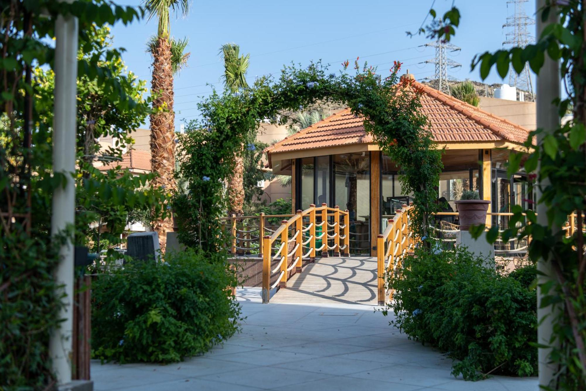 Meral Oasis Resort Taif Exterior photo